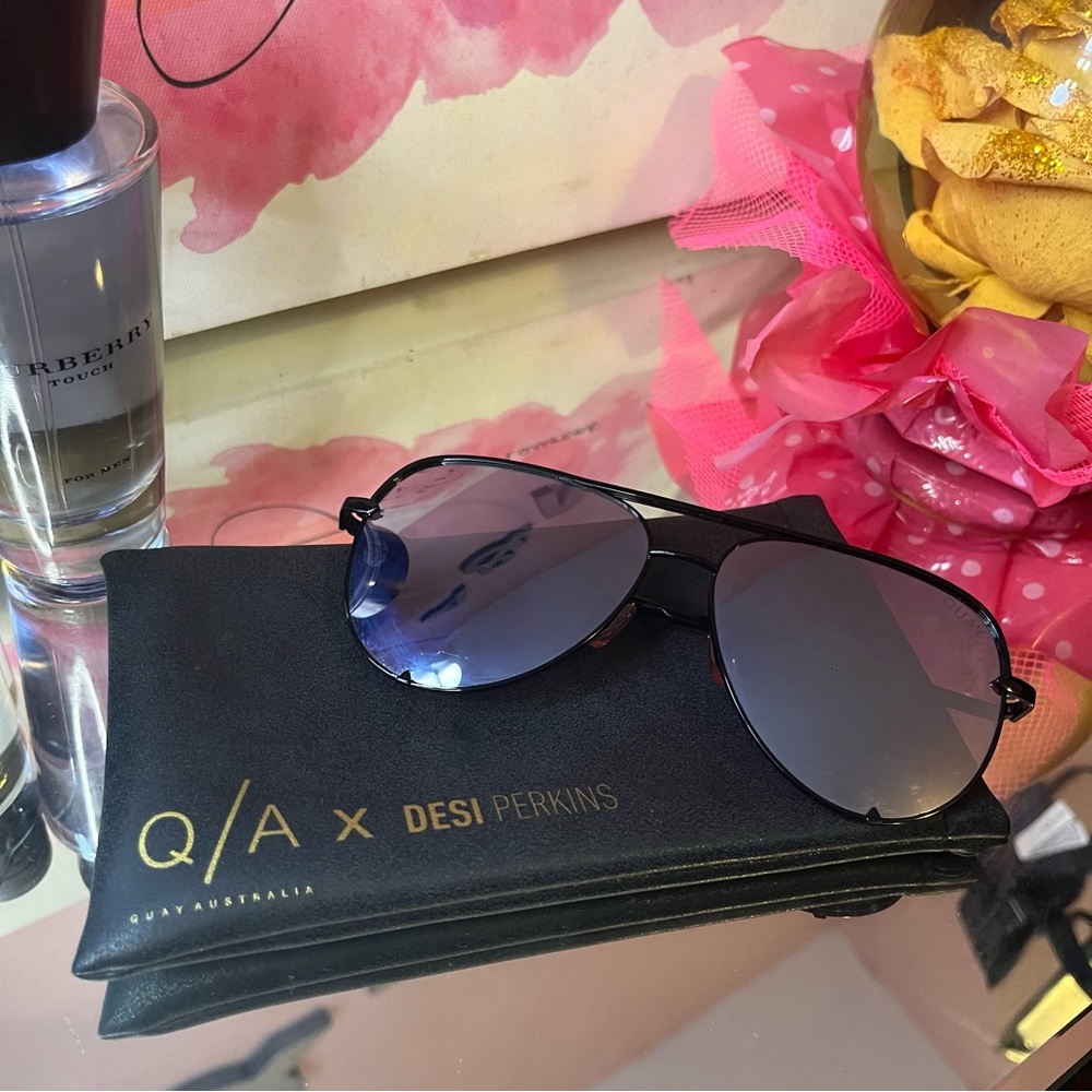 Used Authentic Quay Sunglasses